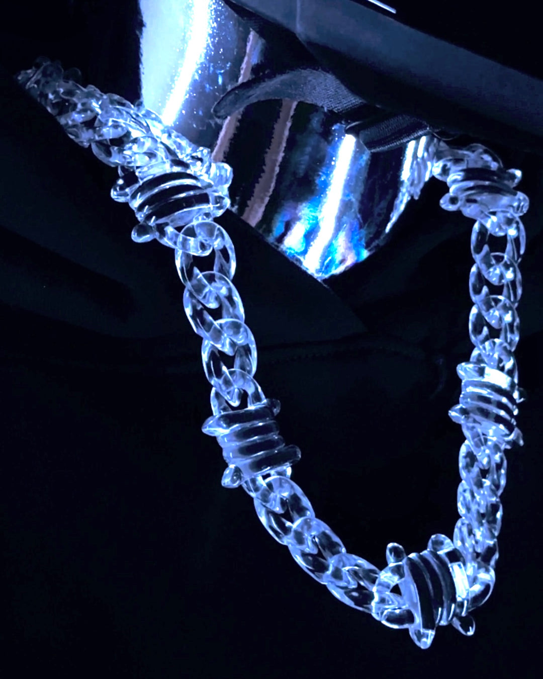 (NEW) Barbed Link Chain